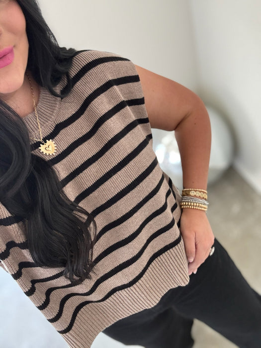 MOCHA & BLACK KNIT BOXY TOP